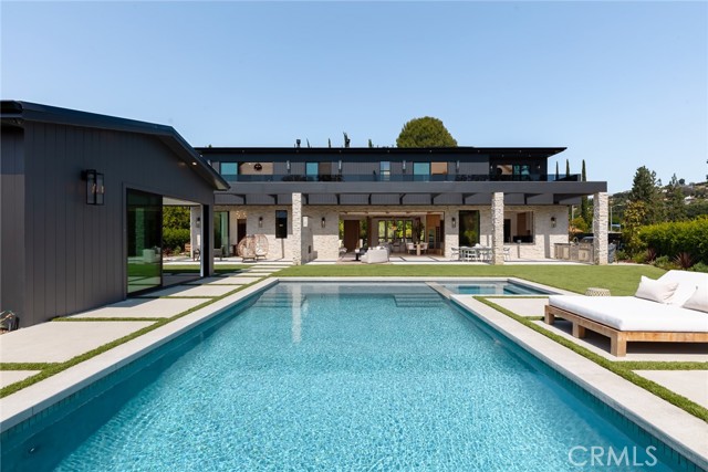 4601 Vista De Oro Avenue, Woodland Hills CA: https://media.crmls.org/medias/2b5401dd-b7d5-4536-98e3-d9b0f1a90f10.jpg