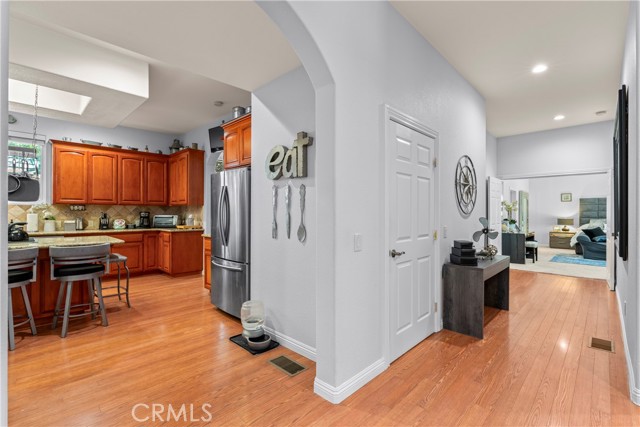 Detail Gallery Image 20 of 55 For 27312 Little Bear Rd, Lake Arrowhead,  CA 92391 - 4 Beds | 4/1 Baths