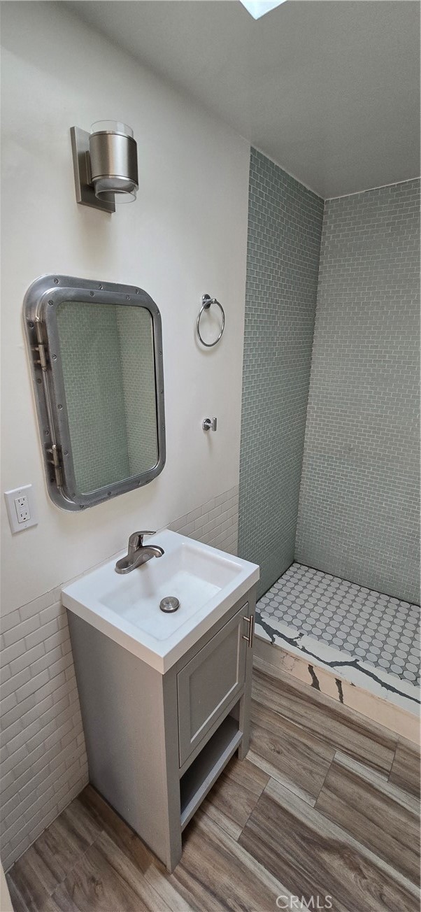 Detail Gallery Image 8 of 21 For 2756 Locksley, Los Angeles,  CA 90039 - 1 Beds | 1 Baths