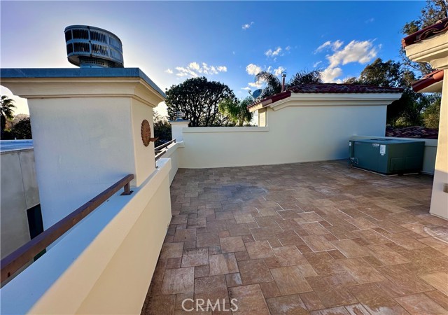 Detail Gallery Image 40 of 45 For 4328 Gentry Ave #2,  Studio City,  CA 91604 - 3 Beds | 3 Baths