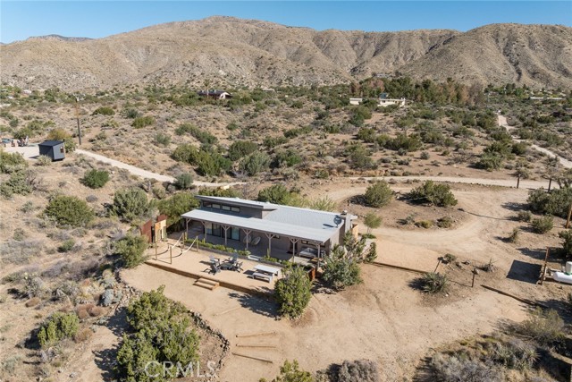48575 Paradise Avenue, Morongo Valley CA: https://media.crmls.org/medias/2b5606d5-e1bf-4249-982f-5539efbb801d.jpg