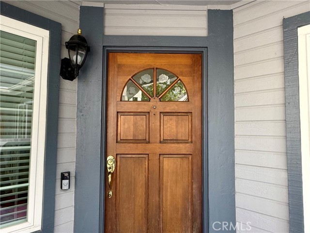 Detail Gallery Image 4 of 31 For 1641 Dimas Ct, Azusa,  CA 91702 - 2 Beds | 2/1 Baths