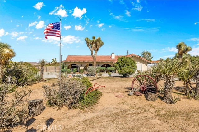 Detail Gallery Image 4 of 52 For 58260 Joshua, Yucca Valley,  CA 92284 - 3 Beds | 2 Baths