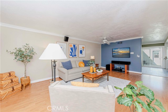 Detail Gallery Image 4 of 42 For 5526 Donner Ave, Buena Park,  CA 90621 - 3 Beds | 2/1 Baths