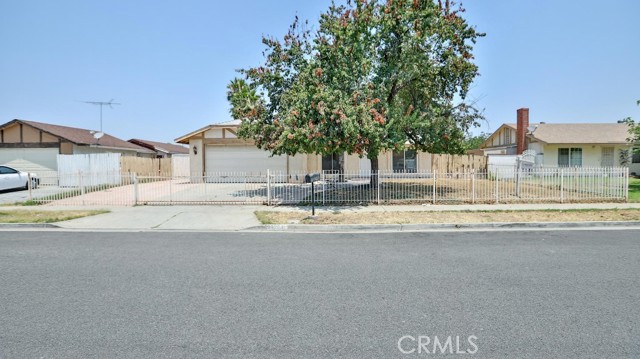 Detail Gallery Image 4 of 49 For 25304 Old Farm St, Moreno Valley,  CA 92553 - 3 Beds | 2 Baths