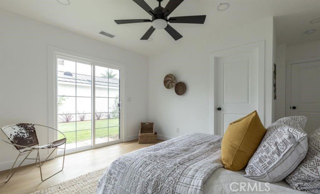 Detail Gallery Image 5 of 12 For 12812 W Greene, Los Angeles,  CA 90066 - 2 Beds | 2 Baths