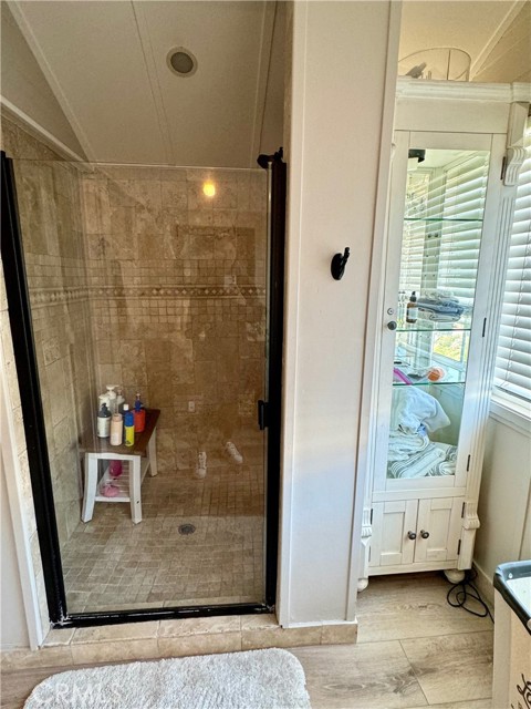 437 Cypress Drive, Laguna Beach CA: https://media.crmls.org/medias/2b58cb15-9967-4d3e-affa-b82fb8ceb23e.jpg