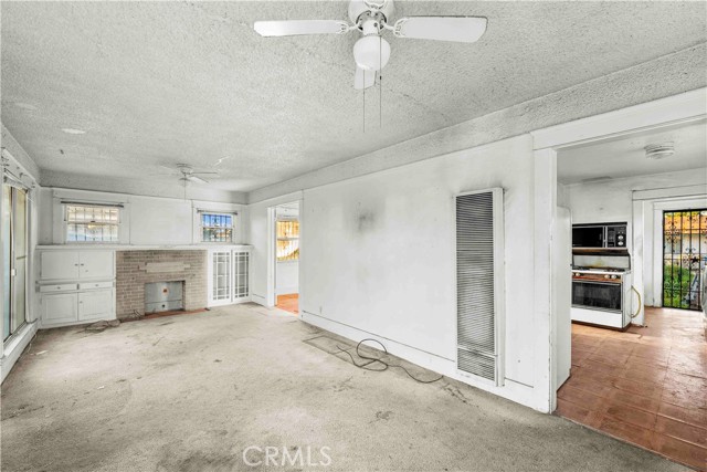 Detail Gallery Image 9 of 19 For 315 W Cedar, Compton,  CA 90220 - 2 Beds | 1 Baths