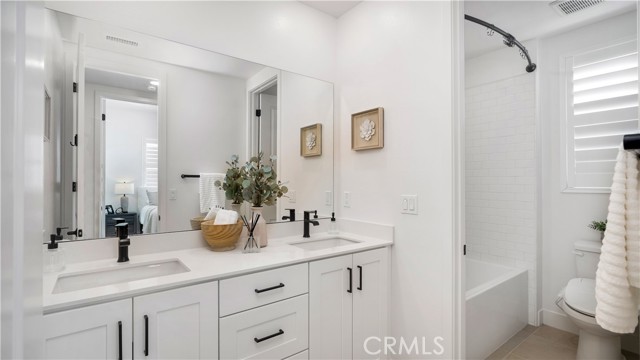 Detail Gallery Image 26 of 70 For 138 Yugen, Irvine,  CA 92618 - 4 Beds | 3/1 Baths