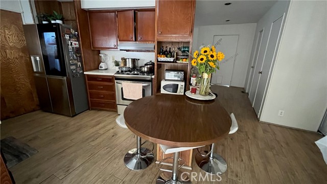 Detail Gallery Image 2 of 10 For 36 Round Table Dr, Riverside,  CA 92507 - 3 Beds | 2 Baths