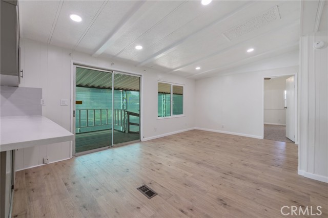 Detail Gallery Image 24 of 47 For 2400 W Midvalley Ave #S8,  Visalia,  CA 93277 - 2 Beds | 2 Baths