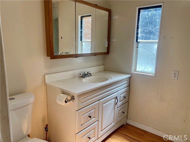 2nd bathroom.