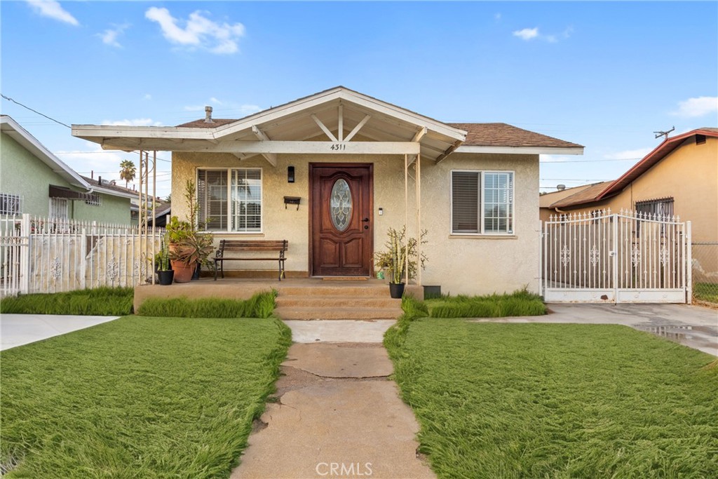 2B5Bac8A 14Ad 418A 835B F4C8412D0Bc9 4311 E 54Th Street, Maywood, Ca 90270 &Lt;Span Style='BackgroundColor:transparent;Padding:0Px;'&Gt; &Lt;Small&Gt; &Lt;I&Gt; &Lt;/I&Gt; &Lt;/Small&Gt;&Lt;/Span&Gt;