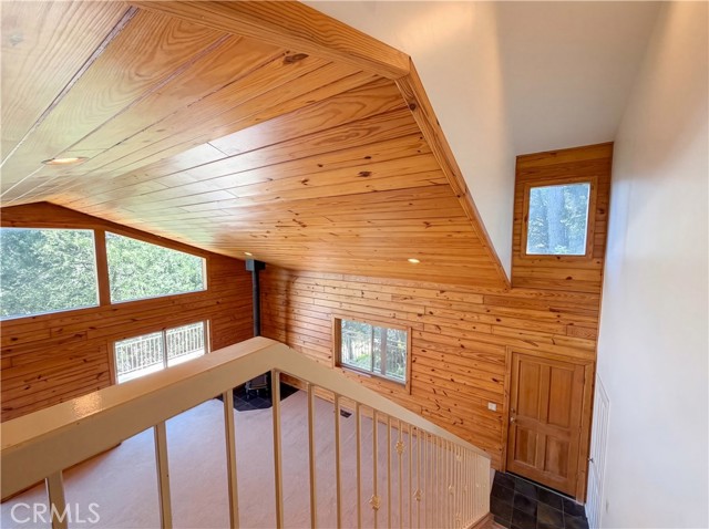 Detail Gallery Image 10 of 19 For 120 Zermat, Crestline,  CA 92325 - 3 Beds | 2 Baths