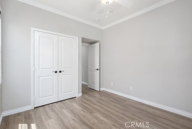 21851 Moveo Drive, Saugus CA: https://media.crmls.org/medias/2b5ccd8a-ea55-4a97-8e40-c26c892b410a.jpg
