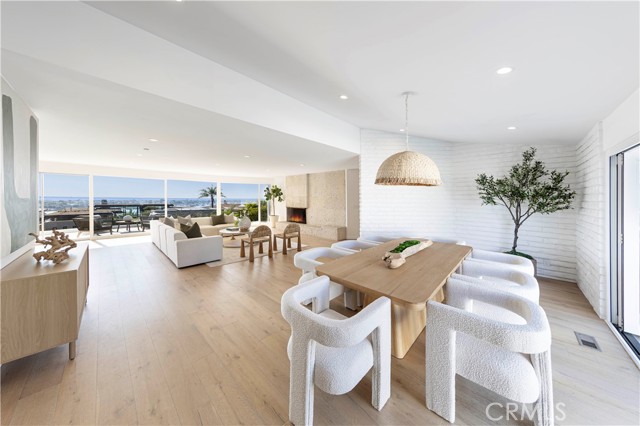 Detail Gallery Image 12 of 30 For 1921 Sabrina, Corona Del Mar,  CA 92625 - 5 Beds | 4/1 Baths