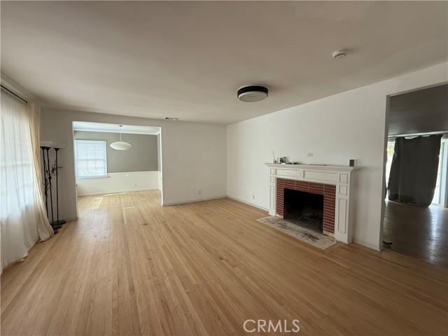 Detail Gallery Image 6 of 23 For 8929 Rathburn Ave, Northridge,  CA 91325 - 3 Beds | 2 Baths