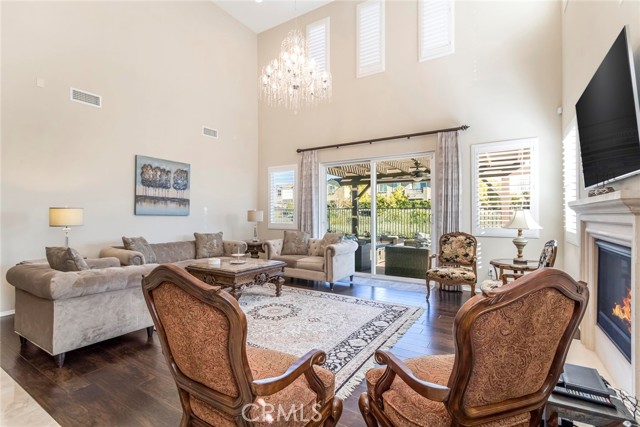 Detail Gallery Image 17 of 54 For 24824 Carbon, Valencia,  CA 91354 - 4 Beds | 3/1 Baths