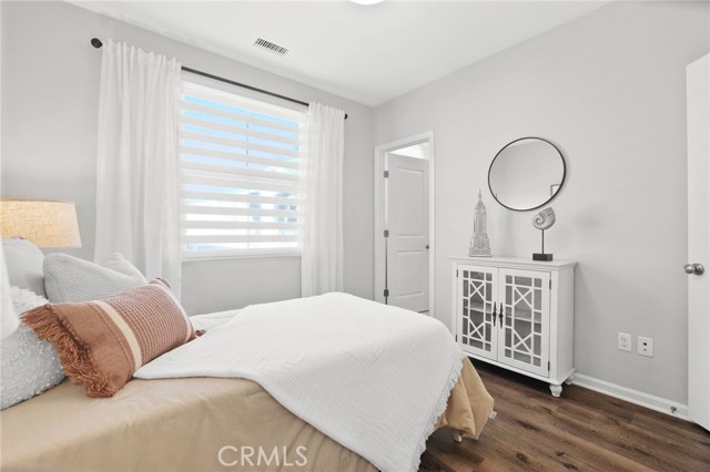 Detail Gallery Image 40 of 66 For 116 Nature Walk, Irvine,  CA 92618 - 3 Beds | 3/1 Baths