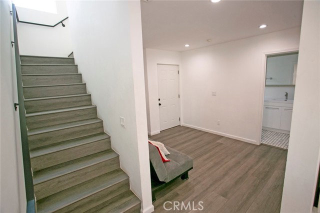 Detail Gallery Image 14 of 25 For 8322 Vista Del Rosa St, Downey,  CA 90240 - 5 Beds | 3 Baths