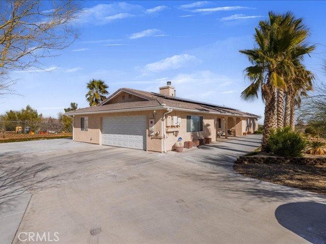 Detail Gallery Image 8 of 71 For 60208 Aberdeen, Joshua Tree,  CA 92252 - 3 Beds | 2/1 Baths