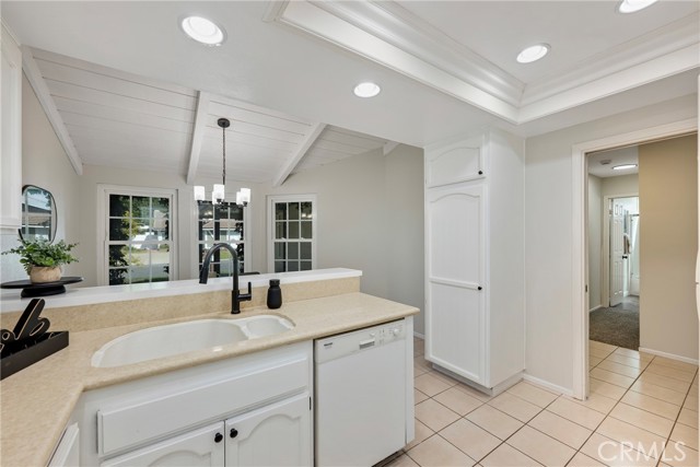 Detail Gallery Image 16 of 48 For 21182 via Este, Yorba Linda,  CA 92887 - 2 Beds | 2 Baths