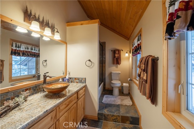 Detail Gallery Image 44 of 50 For 42028 Sky View, Big Bear Lake,  CA 92315 - 7 Beds | 5/1 Baths