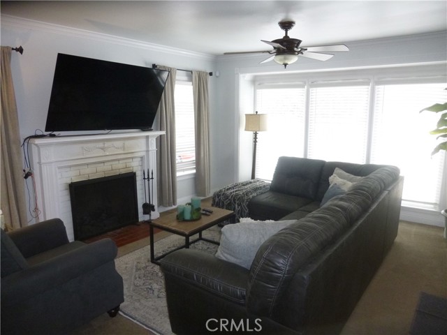 Detail Gallery Image 6 of 45 For 1747 Valencia Ave, San Bernardino,  CA 92404 - 3 Beds | 2 Baths