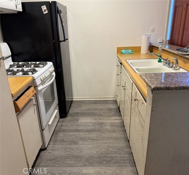 Detail Gallery Image 12 of 15 For 18645 Hatteras St #187,  Tarzana,  CA 91356 - 1 Beds | 1 Baths