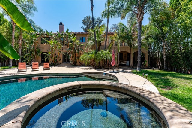 23115 Erwin Street, Woodland Hills CA: https://media.crmls.org/medias/2b605c31-19c7-44e1-8a23-35f8790e1025.jpg