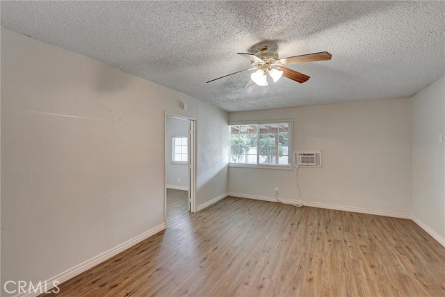 2804 Serrano Road, San Bernardino CA: https://media.crmls.org/medias/2b608be7-0cee-467b-93c3-b1b1acc4bdd3.jpg
