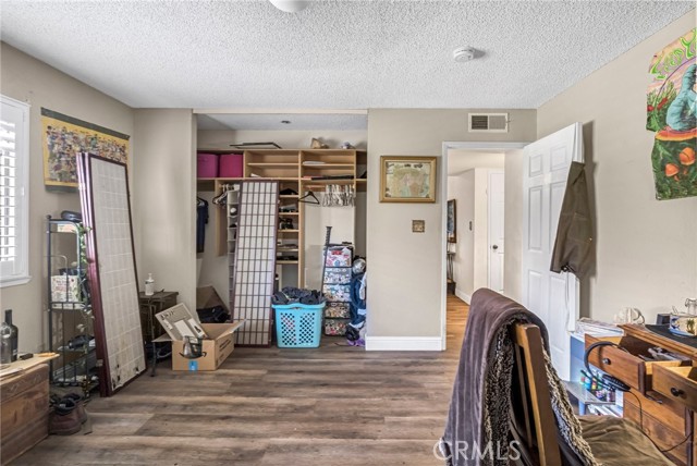 Detail Gallery Image 14 of 25 For 1751 W Santa Ana, Fresno,  CA 93705 - 2 Beds | 2/1 Baths