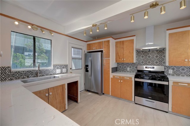 Detail Gallery Image 14 of 40 For 931 Manhattan Ave, Hermosa Beach,  CA 90254 - – Beds | – Baths