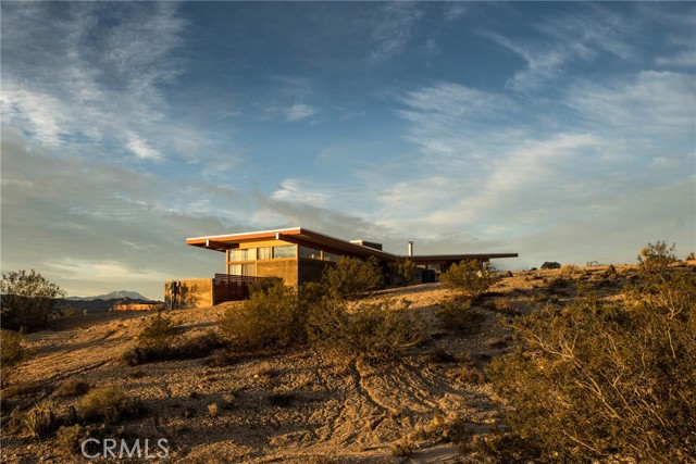 Detail Gallery Image 3 of 42 For 4981 Bonmar Rd, Yucca Valley,  CA 92284 - 2 Beds | 2 Baths