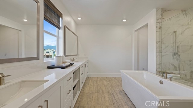 Detail Gallery Image 24 of 54 For 131 Junco, Irvine,  CA 92618 - 4 Beds | 4/1 Baths