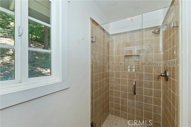 Detail Gallery Image 37 of 48 For 1208 Jungfrau Drive, Crestline,  CA 92325 - 3 Beds | 3/1 Baths