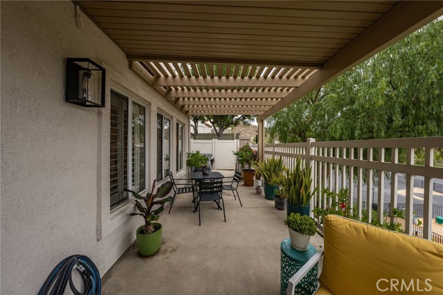 Detail Gallery Image 31 of 38 For 2130 Almeria St #101,  Corona,  CA 92879 - 3 Beds | 2/1 Baths