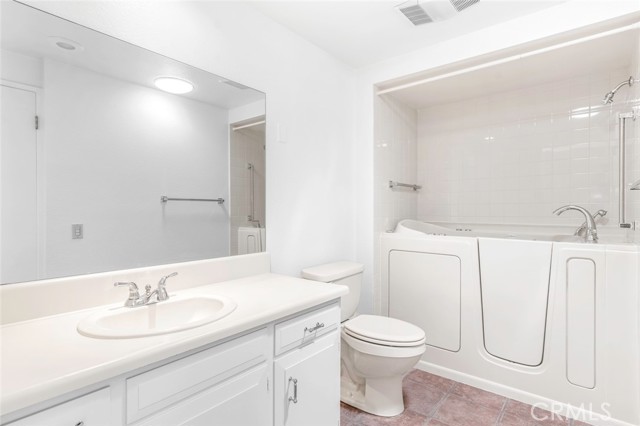 Detail Gallery Image 17 of 27 For 703 Ave Sevilla #C,  Laguna Woods,  CA 92637 - 2 Beds | 2 Baths