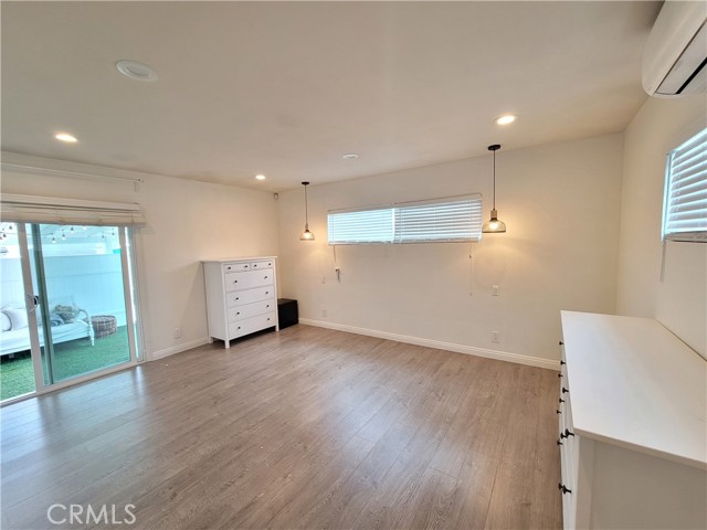 17557 Lemay Place, Lake Balboa CA: https://media.crmls.org/medias/2b66c4bf-7952-4150-a287-f41156f879c3.jpg