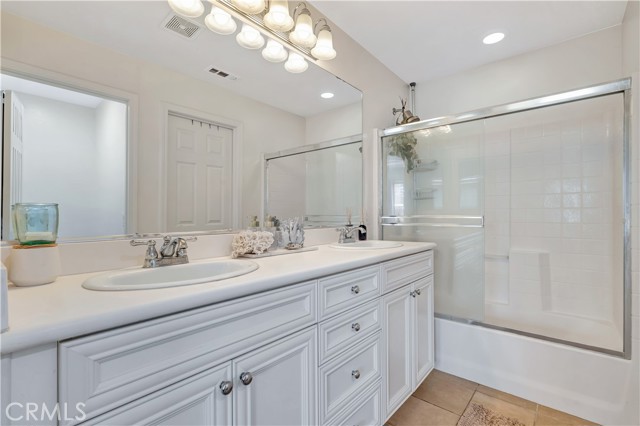 Detail Gallery Image 17 of 27 For 3639 Dunkirk Dr, Oxnard,  CA 93035 - 2 Beds | 2 Baths