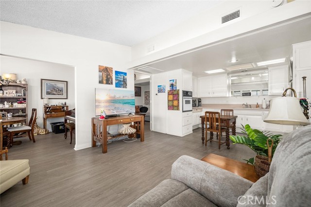 Detail Gallery Image 14 of 30 For 1201 Oakmont Rd 196h,  Seal Beach,  CA 90740 - 2 Beds | 1 Baths