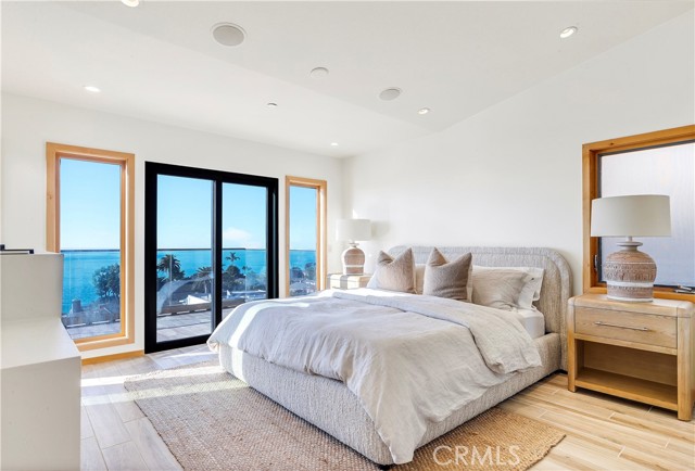 Detail Gallery Image 15 of 42 For 206 Grandview St, Laguna Beach,  CA 92651 - 3 Beds | 3 Baths