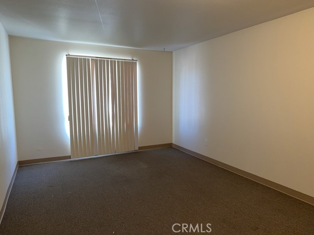 19187 Cochise Place, Apple Valley CA: https://media.crmls.org/medias/2b68cc81-298c-43f6-96db-35778c70a513.jpg