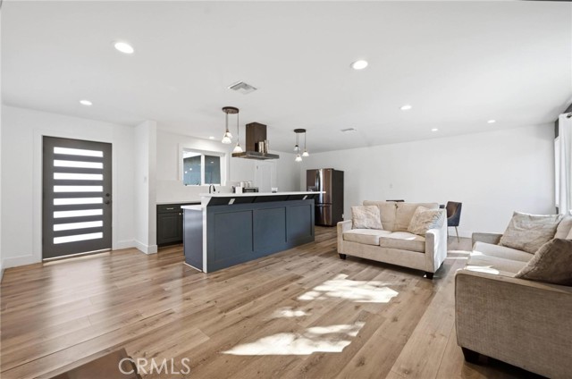 14975 Florentine Street photo 2