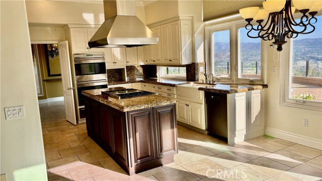 Detail Gallery Image 3 of 19 For 21770 Deveron Ct, Yorba Linda,  CA 92887 - 5 Beds | 3/1 Baths