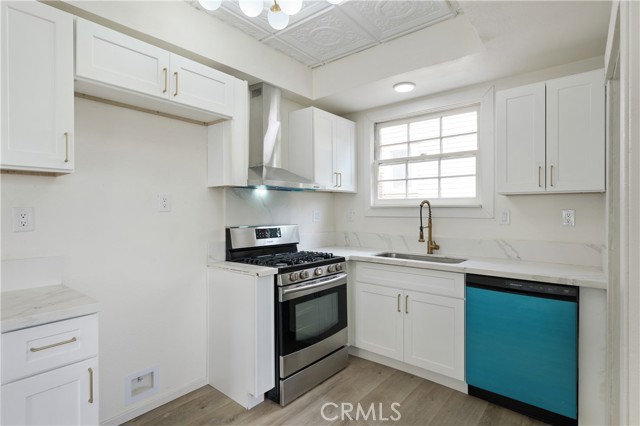 4415 12th Street, Riverside CA: https://media.crmls.org/medias/2b6ab7e4-2937-4386-8656-3c6943edf6c0.jpg
