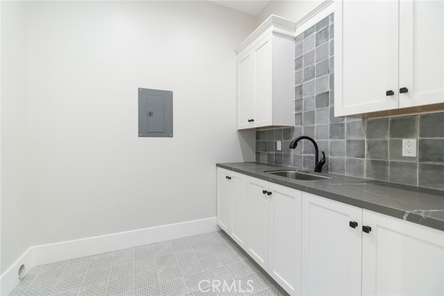 617 36th Street, Manhattan Beach, California 90266, 6 Bedrooms Bedrooms, ,6 BathroomsBathrooms,Residential,Sold,36th,SB22005152