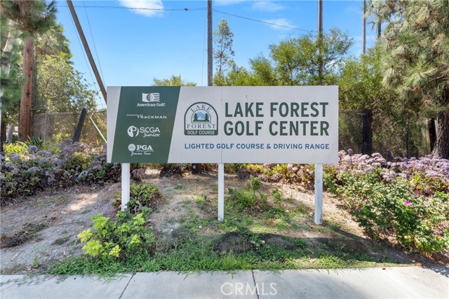 25496 Coral Wood Street, Lake Forest CA: https://media.crmls.org/medias/2b6c3bbc-3e58-40bb-b809-95475e978f0a.jpg