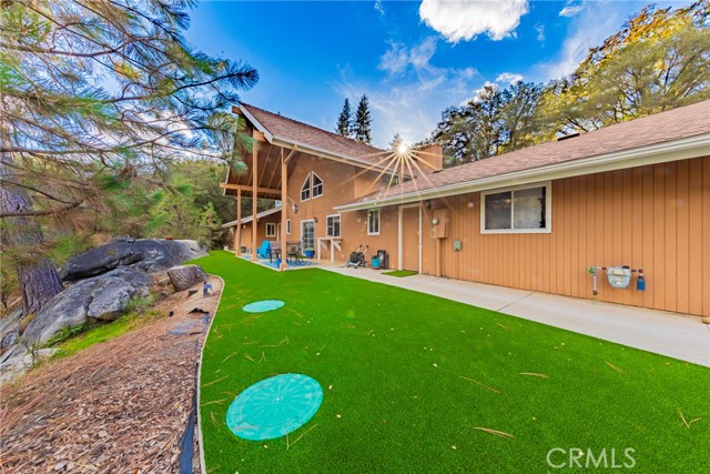 Detail Gallery Image 11 of 39 For 50365 Spook Ln, Oakhurst,  CA 93644 - 3 Beds | 2 Baths