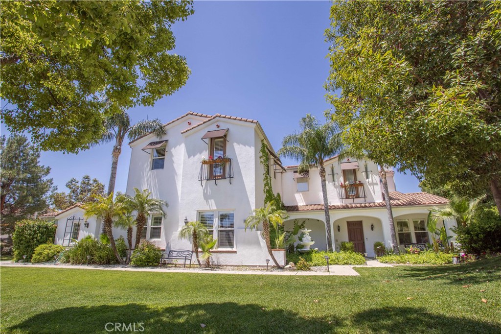 6128 Oakridge Court